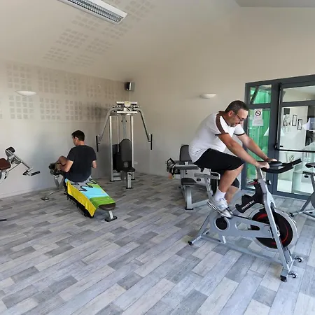 Campsite St Tro'park **** - Maeva